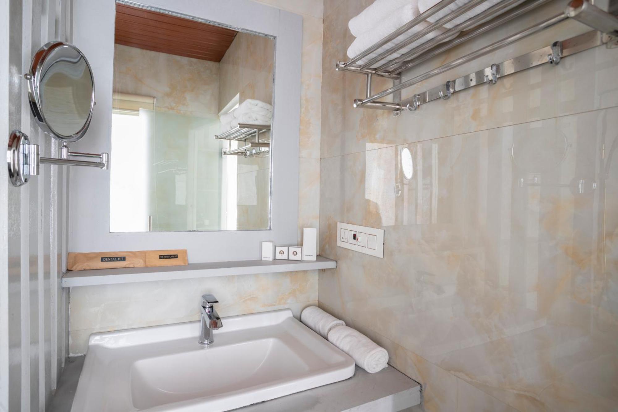 Koko Maya By Stone Wood Comfort 4* Ashvem Beach